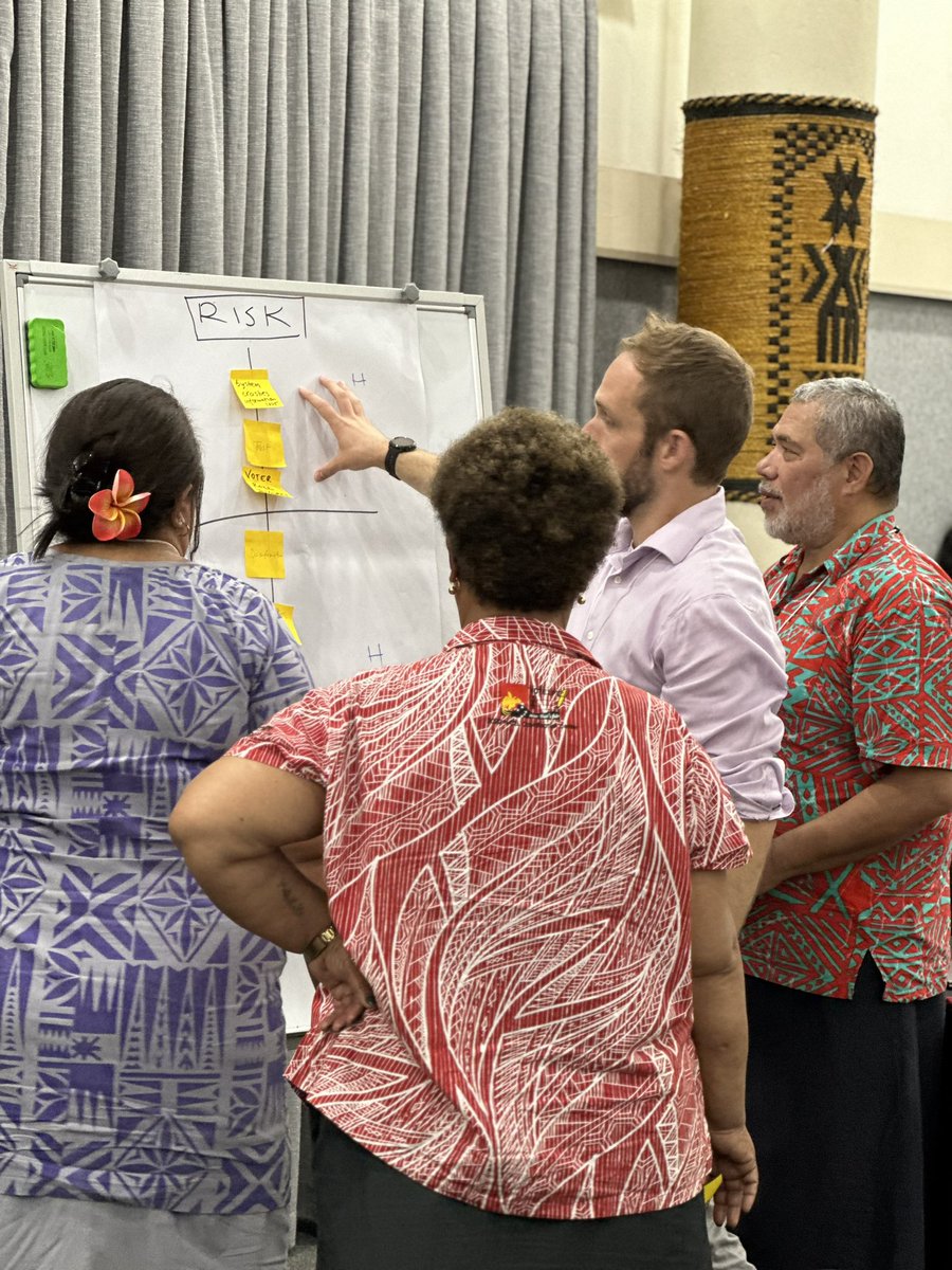 melikaatic's tweet photo. @IFES1987 cyber and info integrity advisor @MattBailey0 works with Pacific Sr. Election officials on identifying risks in electoral process #pianzea25 @AusElectoralCom @IFESAsiaPacific https://t.co/teOExmqaYE