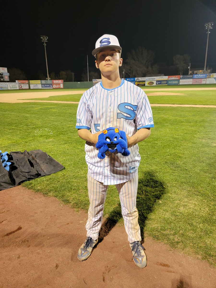 Skyline Baseball (@shsgrizzbsbl) on Twitter photo Grizz sweep double header against Shelley with a GM 2 win 21-11! <a href="/IGalbreaith/">Ian Galbreaith</a> was the BULLDOG POTG going 3-4 with 4 RBI and walk to cap off a 6 -7 day at the plate. The Grizz will play a DH against Blackfoot for the Semifinals on Friday. Grizz sweep double header against Shelley with a GM 2 win 21-11! <a href="/IGalbreaith/">Ian Galbreaith</a> was the BULLDOG POTG going 3-4 with 4 RBI and walk to cap off a 6 -7 day at the plate. The Grizz will play a DH against Blackfoot for the Semifinals on Friday.