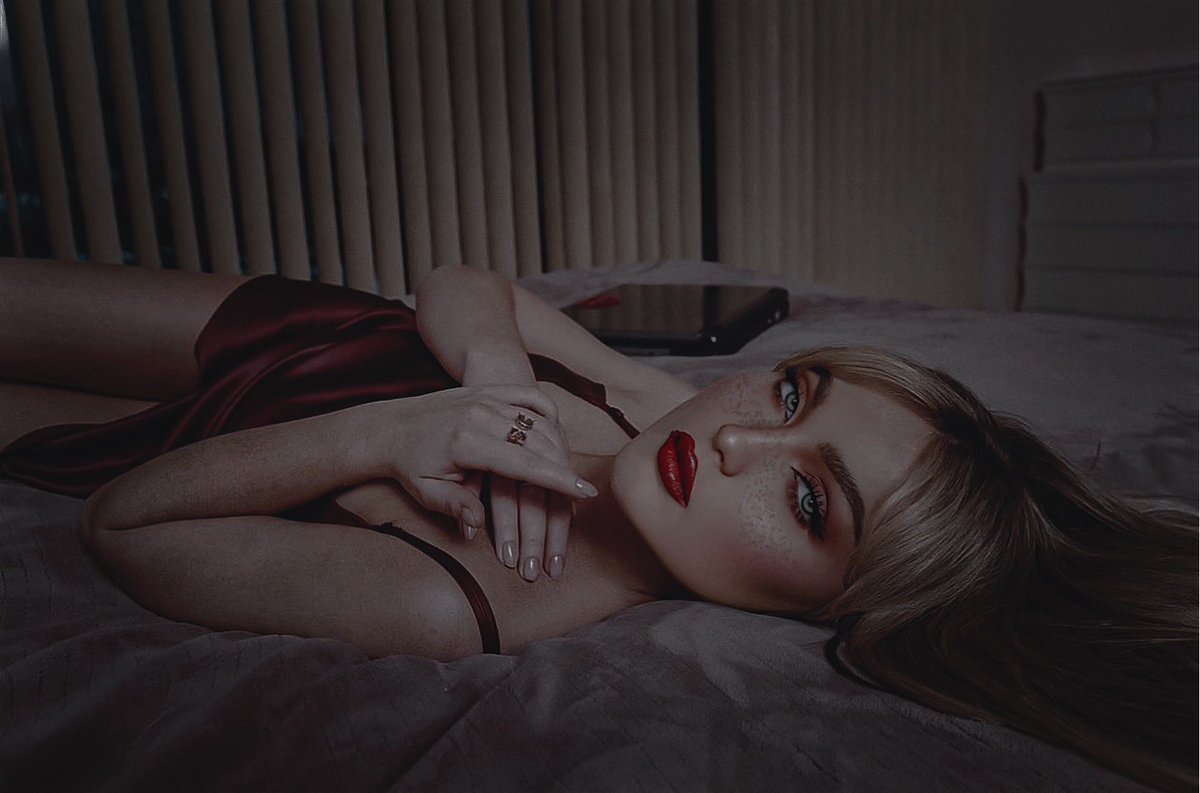 ㅤㅤㅤ
ㅤㅤ𝓯 “Oh, tonight I gave you my soul and I am dead!” — Kalliopē replied. “Your soul is a beautiful thing, child,” — replied the grave man's voice — “and I thank you. No emperor ever received so fair a gift. The angels wept tonight.”
ㅤㅤ