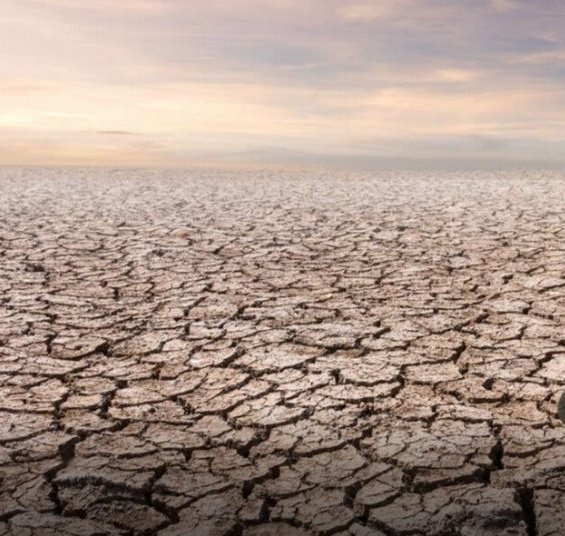 Planeta67810438's tweet photo. @lidongomez999 @eterea11 Este es el objetivo Desertitzar españa y convertirla en la primera potencia solar mundial de Parques solares.

✈️📡Manipulación del clima mediante #geoingemiería para tener el control del agua, arruinando al sector primario y someter al pueblo. https://t.co/0y4vHy0VOT