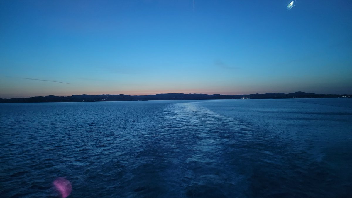 mrdenny's tweet image. Goodbye Victoria, Canada. Off to Vancouver, Canada then home for the night, then off to Poland for #sqlday.