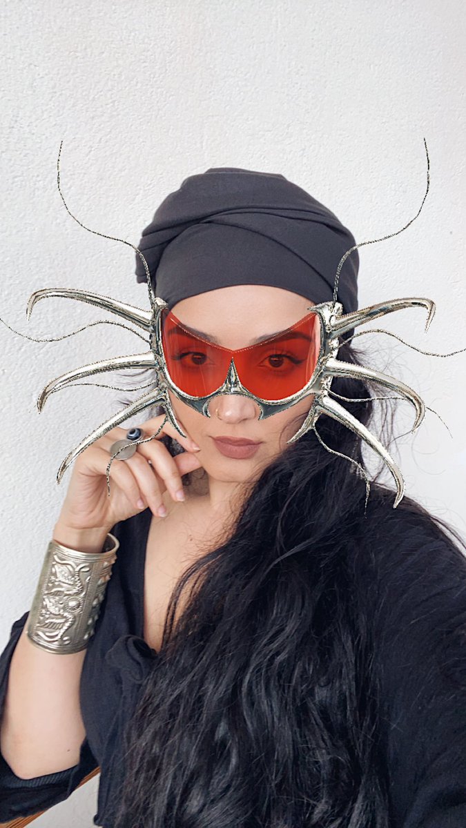Do you think people will be interested in buying Digital Fashion Items to wear with #AugmentedReality in the close future?

Another Digital Eyewear from my Collection 369.

#digitalfashion #AugmentedReality #arfashion #nft #fashionnft #3dfashion