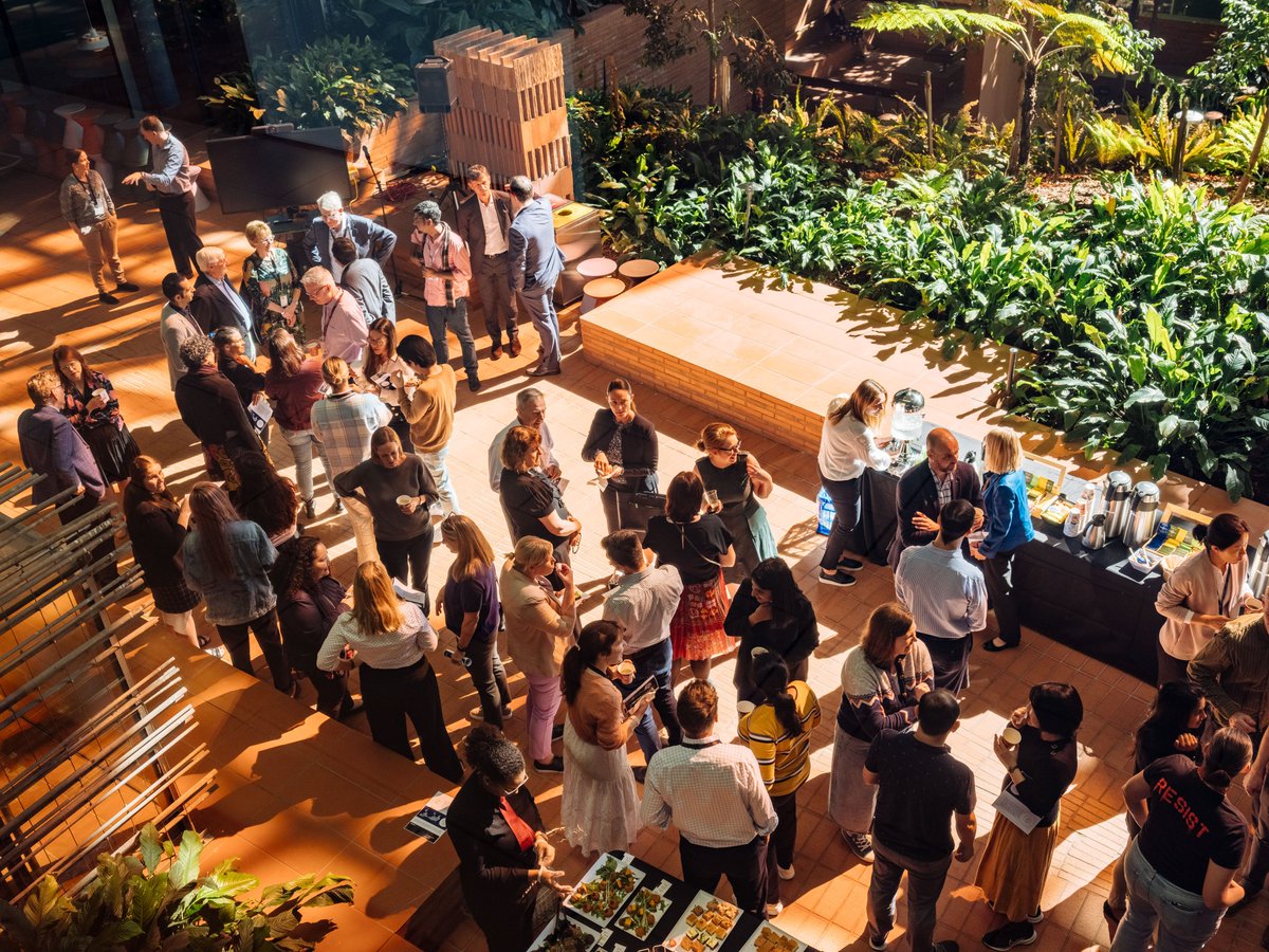 SanofiANZ's tweet photo. The Translational Science Hub is now part of the @TRI_info community! 
  
Today Sanofi and our TSH partners @QldGov @UQ_News and @Griffith_Uni met around 100 people based in the TRI where one of our offices will be located, ready for the new team to begin! https://t.co/Dw7dZwlDfP