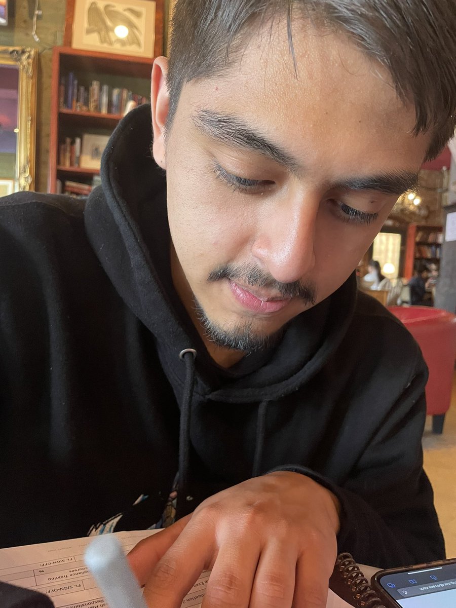 lilgreenbbby's tweet photo. He’s a dork but ❤️ https://t.co/7zSbqbPpBJ