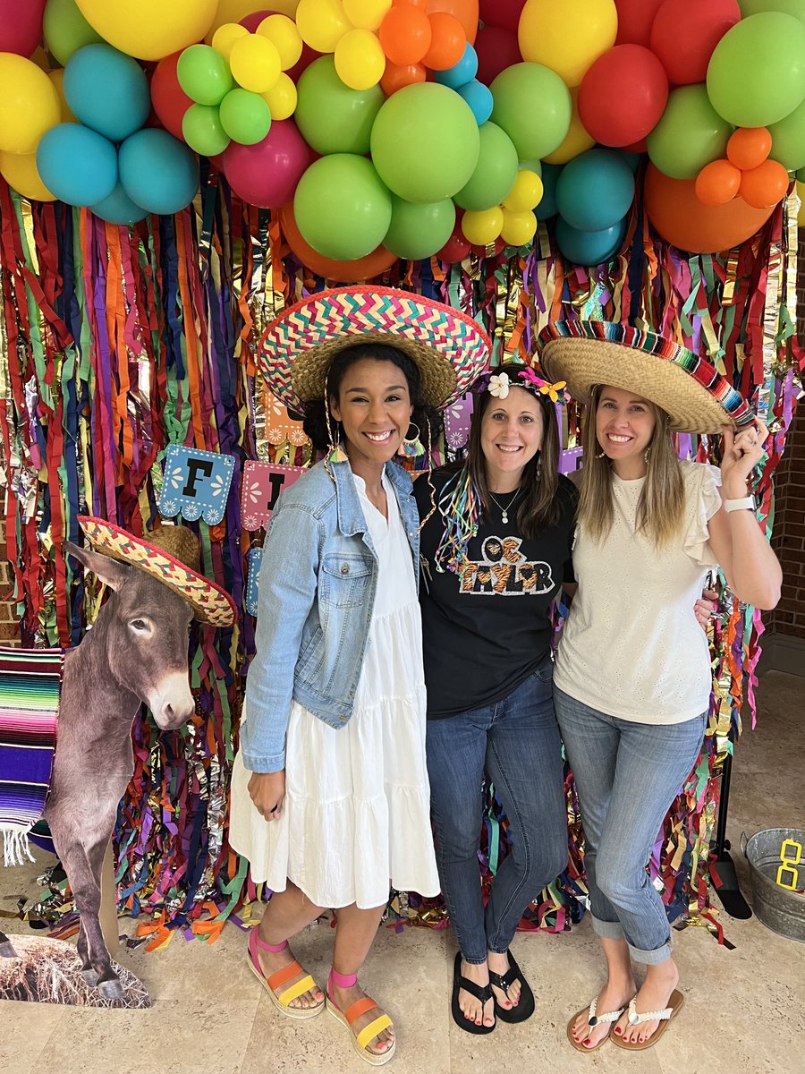 Our PTA knows how to celebrate!  Fiesta with my favorite team!  ⁦@OCTLind⁩ ⁦@OCTHaynes⁩ #oct4u