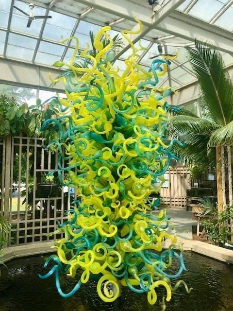 melodytravels's tweet photo. Want to see this gorgeous Chihuly piece? Visit Huntington, WV, and see what other great things the Museum of Art has to offer. #100thingswv #almostheaven #westvirginia https://t.co/a6ZlLMIn0Y