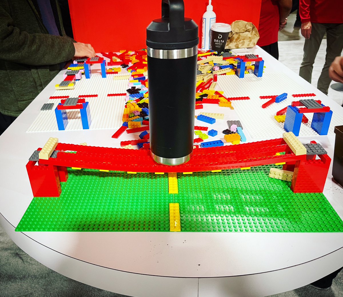 senecasecet's tweet photo. Skills Ontario: Day 2
Feeling “stressed”? 🌉
#skillsontario #senecapolytechnic #senecaproud #challengeaccepted #legostructures https://t.co/0CJvdTPQSE