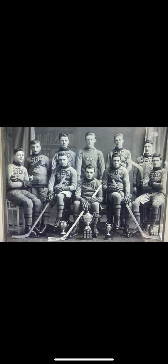 SKHMavsHockey's tweet photo. Mavericks will be playing in St Bons Boyle Trophy memorial tournament starting this week. 1st game is tomorrow against @RchsCardinals . Puck drop @ 5:30 📍DF Barnes arena. #bleedblue💙 #filltherink https://t.co/gHQNryxt2S