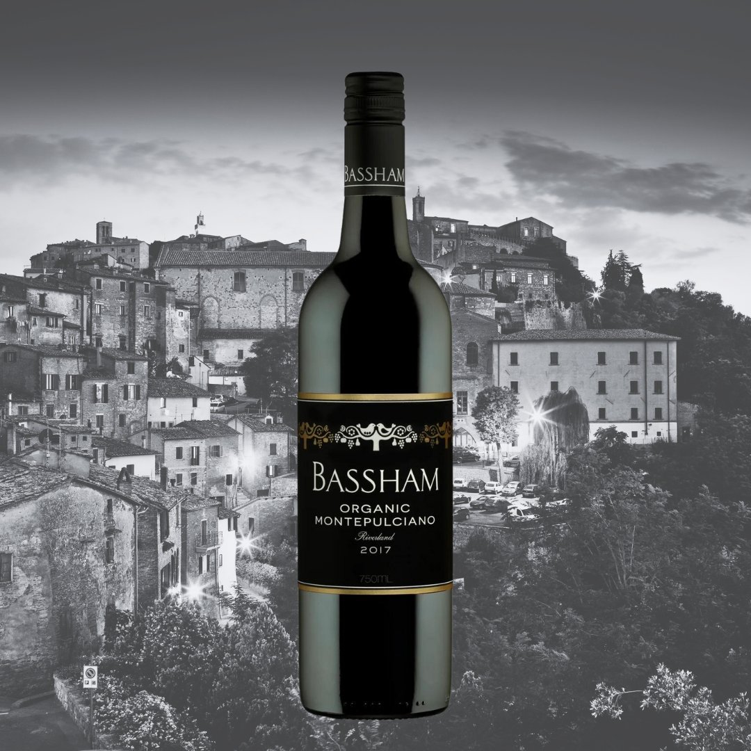 RiverlandWine's tweet image. #RiverlandWine producer Bassham Wines featured in the @WBMwinemagazine #Montepulciano tasting. Dan Traucki said "From the most prolific emerging variety producer in the Riverland, the style is very Italian, so it was great to see the wine as a five-year-old....At its peak."