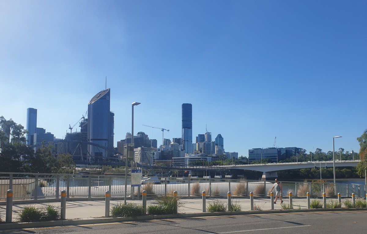 DrGPrice's tweet photo. Looking across the Brisbane River to #QUT as the venue for GCC2023 #usegalaxy2023.

Don't forget to check out conference details and register at https://t.co/eQP0hJuK76 https://t.co/JQLk5UMFpj