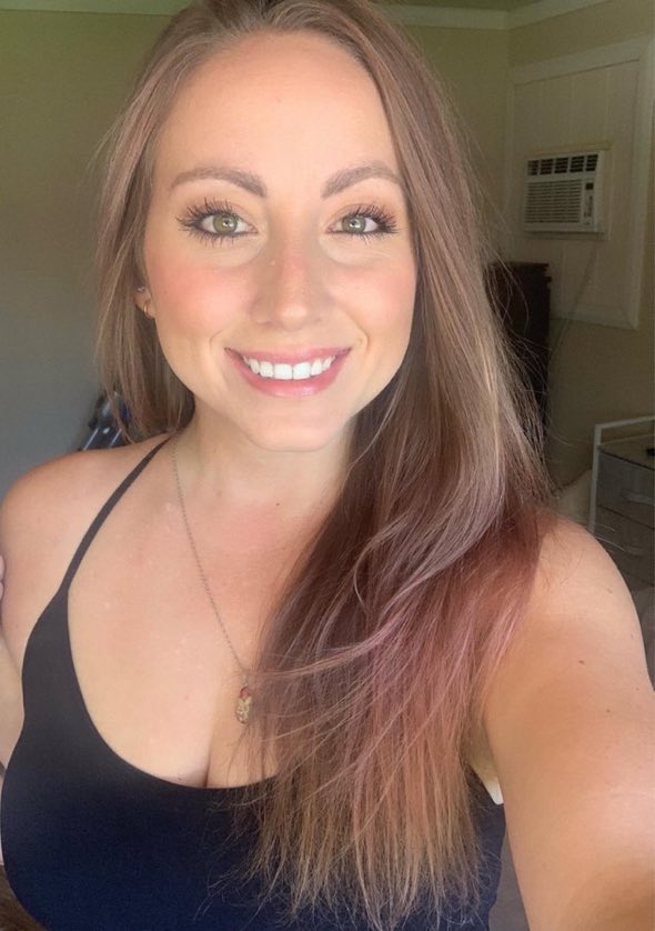 24_wit's tweet image. You’re yummy