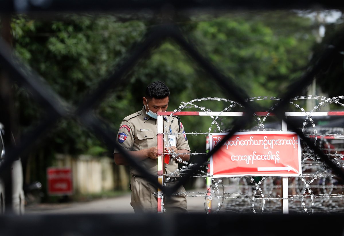 Myanmar_Now_Eng's tweet photo. 03 May 2023 – The Myanmar junta announced on Wednesday that it has pardoned a total of 2,135 prisoners incarcerated for incitement under Section 505a of the Penal Code in an amnesty to mark the Buddhist Vesak holiday.
Read more - https://t.co/HxZ8ue0O6g
#Myanmar https://t.co/TMbFQ2dMAj
