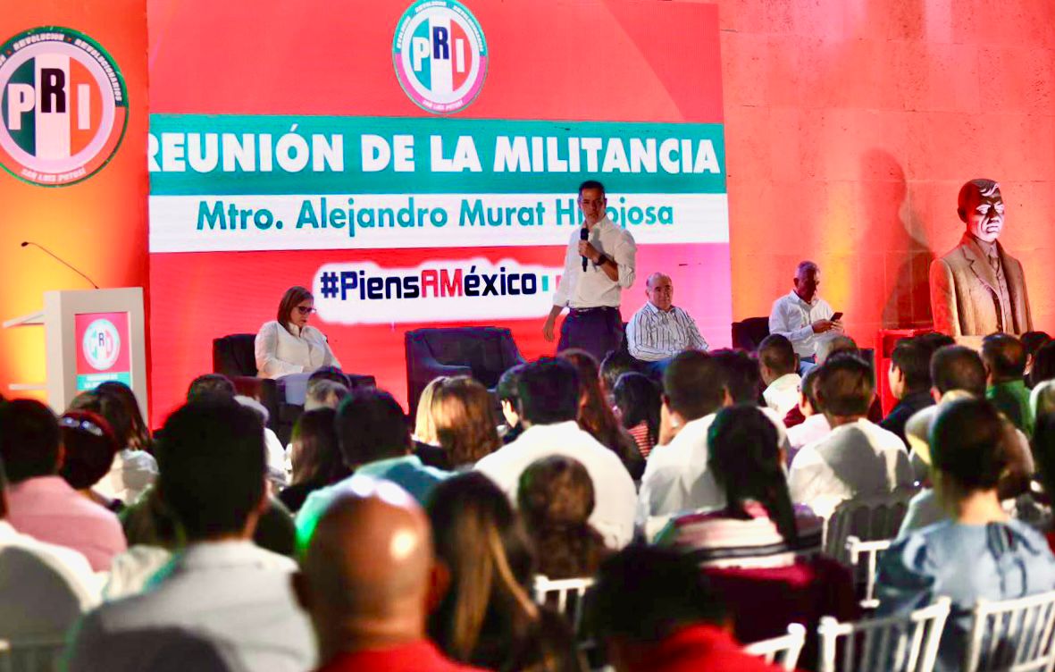 Un gusto compartir con las y los militantes del <a href="/PRI_SLP/">PRI San Luis Potosí</a>, de todo lo que conlleva este gran proyecto llamado #piensAMéxico 🇲🇽.