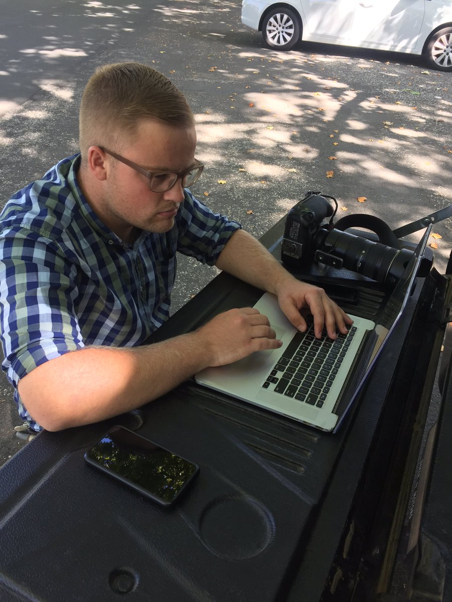 MarkJesser's tweet photo. Come work with me and @james_photog at team @bordermail ! 
https://t.co/k45MLJ1tDE https://t.co/7odzYuHuOS