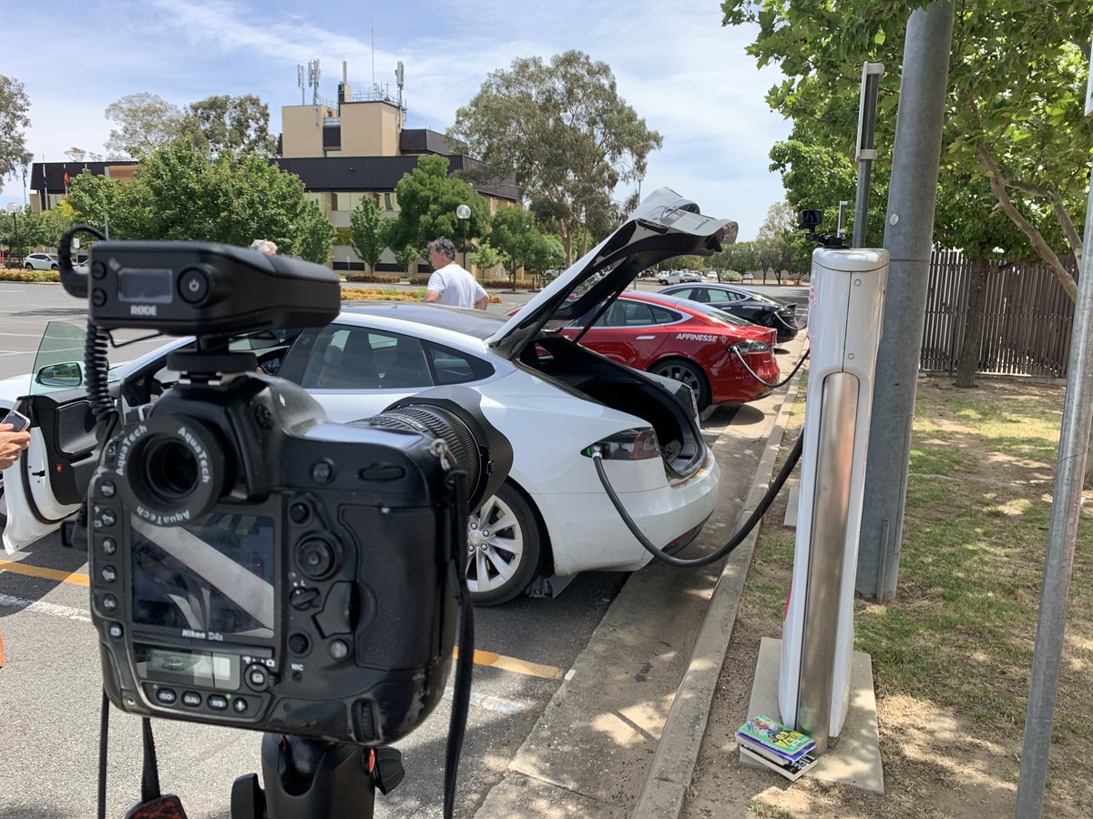 MarkJesser's tweet photo. Come work with me and @james_photog at team @bordermail ! 
https://t.co/k45MLJ1tDE https://t.co/7odzYuHuOS