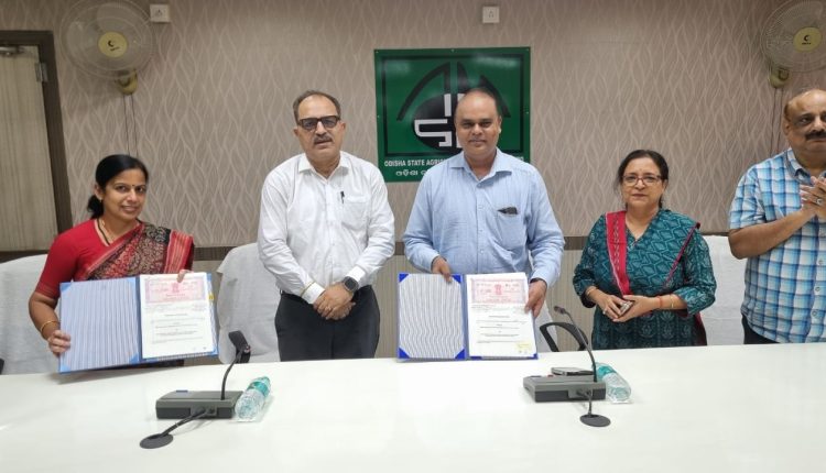 ICRISAT (@icrisat) on Twitter photo #News
#ICRISAT & #Odisha State Agricultural Marketing Board <a href="/Coop_Odisha/">Samabaya Bibhag</a> entered into a MoA to implement the “Agri Marketing Network project” aimed at linking Regulated Market Committees, Krushak Bazars, FPOs and SHGs of the State.
newsroomodisha.com/osam-board-ink… via <a href="/NewsroomOdisha/">Newsroom Odisha</a> #News
#ICRISAT & #Odisha State Agricultural Marketing Board <a href="/Coop_Odisha/">Samabaya Bibhag</a> entered into a MoA to implement the “Agri Marketing Network project” aimed at linking Regulated Market Committees, Krushak Bazars, FPOs and SHGs of the State.
newsroomodisha.com/osam-board-ink… via <a href="/NewsroomOdisha/">Newsroom Odisha</a>