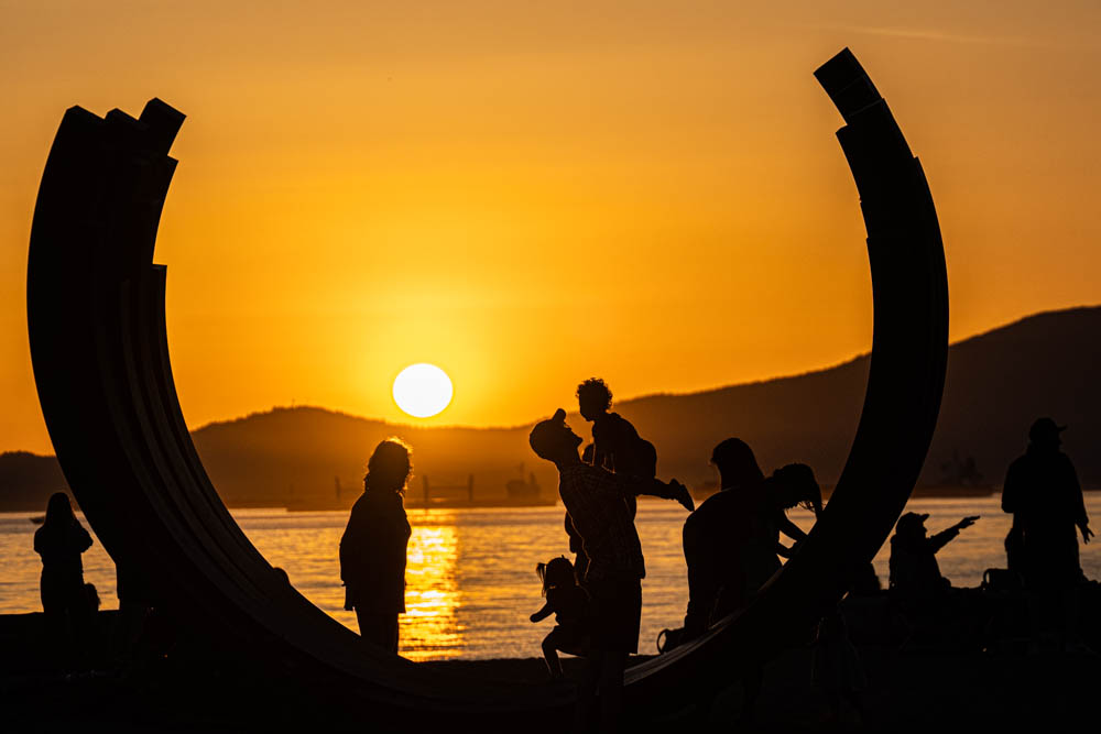 MarksGonePublic's tweet photo. Stumbled upon a heartwarming family moment during sunset at English Bay. Excited to share these photos with them tonight!
Check out "217.5 Arc x 13" by French artist Bernar Venet (b. 1941). #PublicArt #BernarVenet #Vanbiennale https://t.co/K3II3Pc1iG