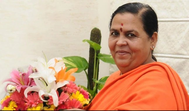 umasribharti's tweet photo. 1. आज 3 मई को तारीख के अनुसार मेरा जन्मदिन है, तिथि के अनुसार अक्षय तृतीया को रहता है। सर्वविदित 3 मई का ही है इसलिए आज सुबह से मेरे फोन पर बधाइयां आ रही हैं। https://t.co/ZOyec55RrJ