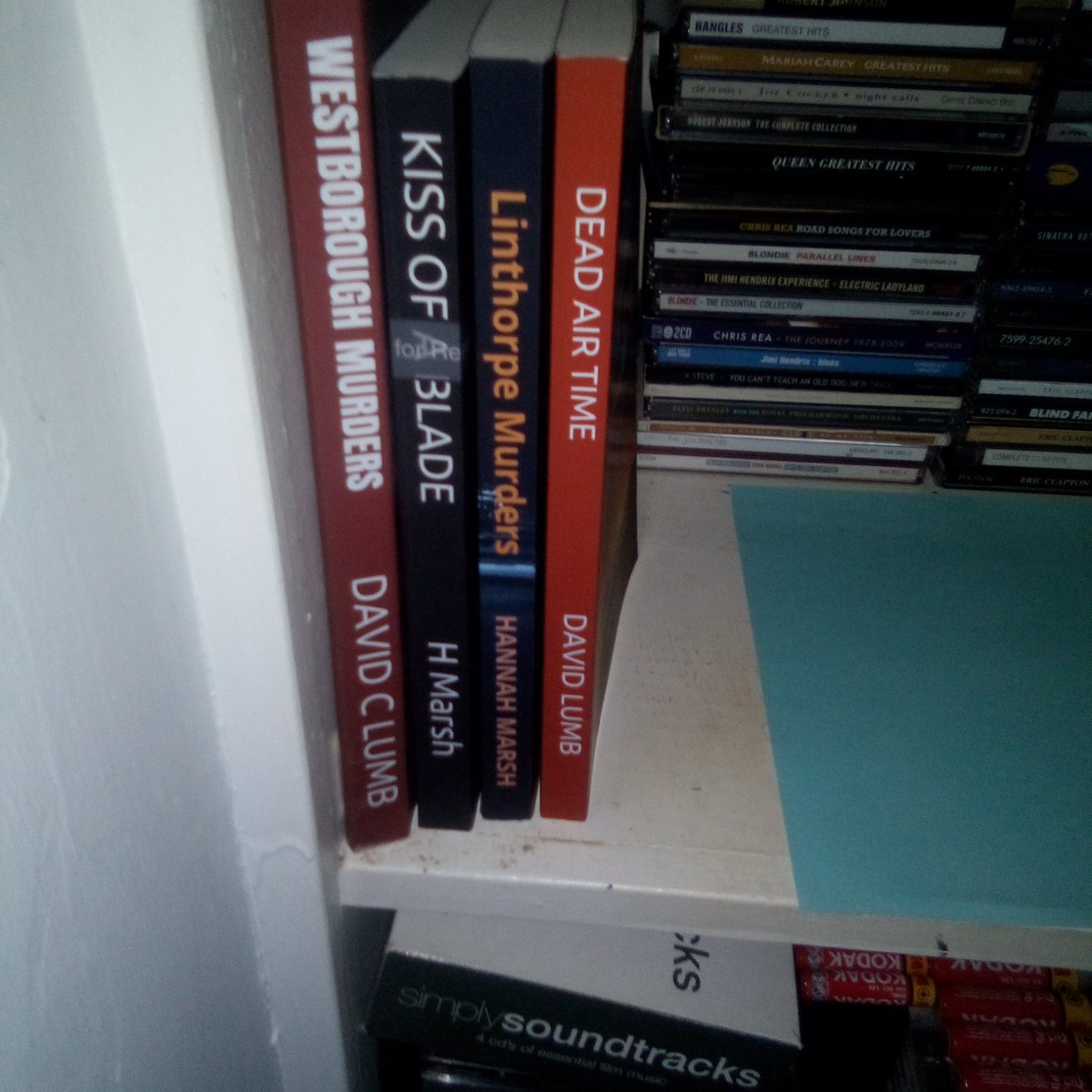 LumbAuthor's tweet image. Four #selpublished books of mine.
Now working on Book five #ThatVacantLook