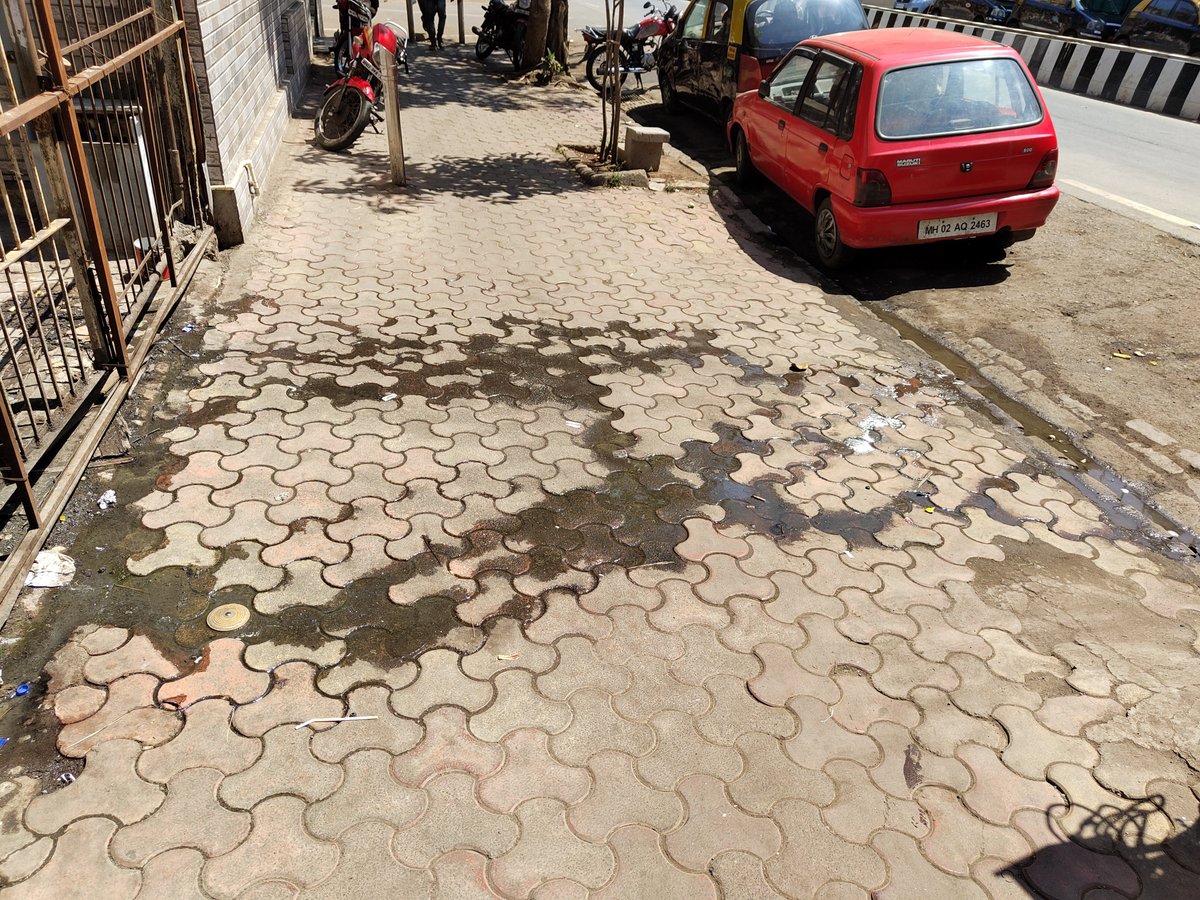Rohirrimp's tweet photo. @mybmc @mybmcWardD Same problem has resurfaced  again. Pls look into it. https://t.co/j7S3sln4CU