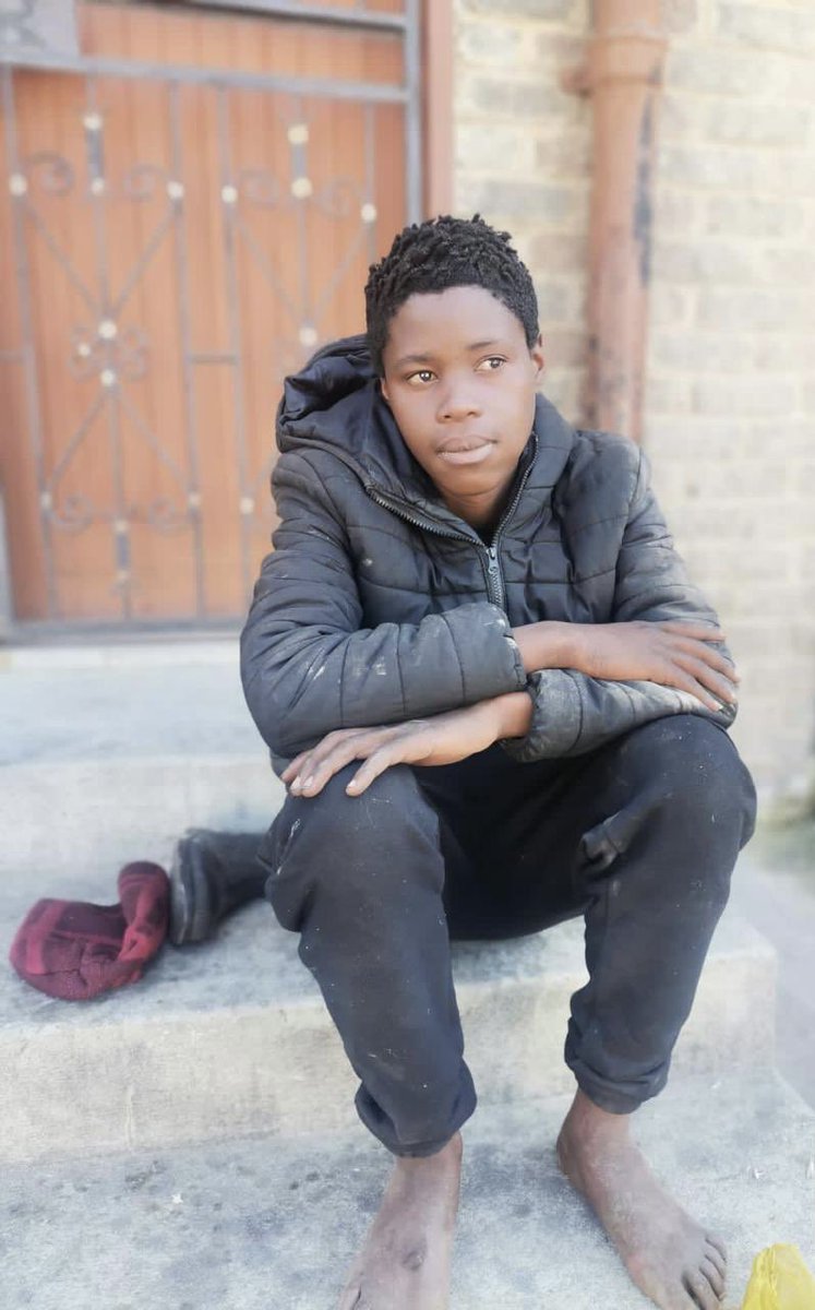 MpumalangaPost's tweet photo. Please help locate the family of this young man, he says he's from Free State Ext 5 Geltfontein and his name is Lesala Motsheneng, his father is Thabang.

He was found in Bushbuckridge Thulamahashe. He was trafficked but managed to escape. https://t.co/LZ95BgvqVZ