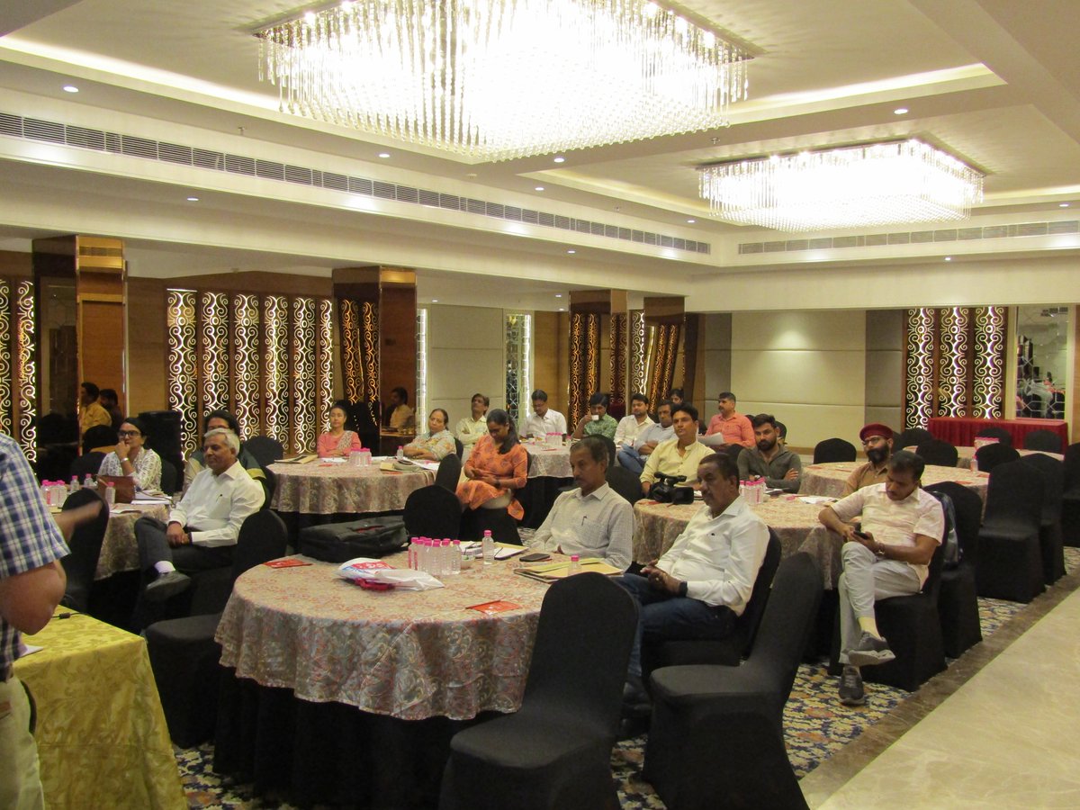 IPEGlobal's tweet photo. IPE Global’s #RajPusht Project organised media roundtable with journalists in Jaipur, Rajasthan.  Experiences of Participatory Learning Action (PLA)-led Village Health Sanitation and Nutrition Committees enhancing maternal and child nutrition outcomes were shared. https://t.co/GzOmJPlVNE