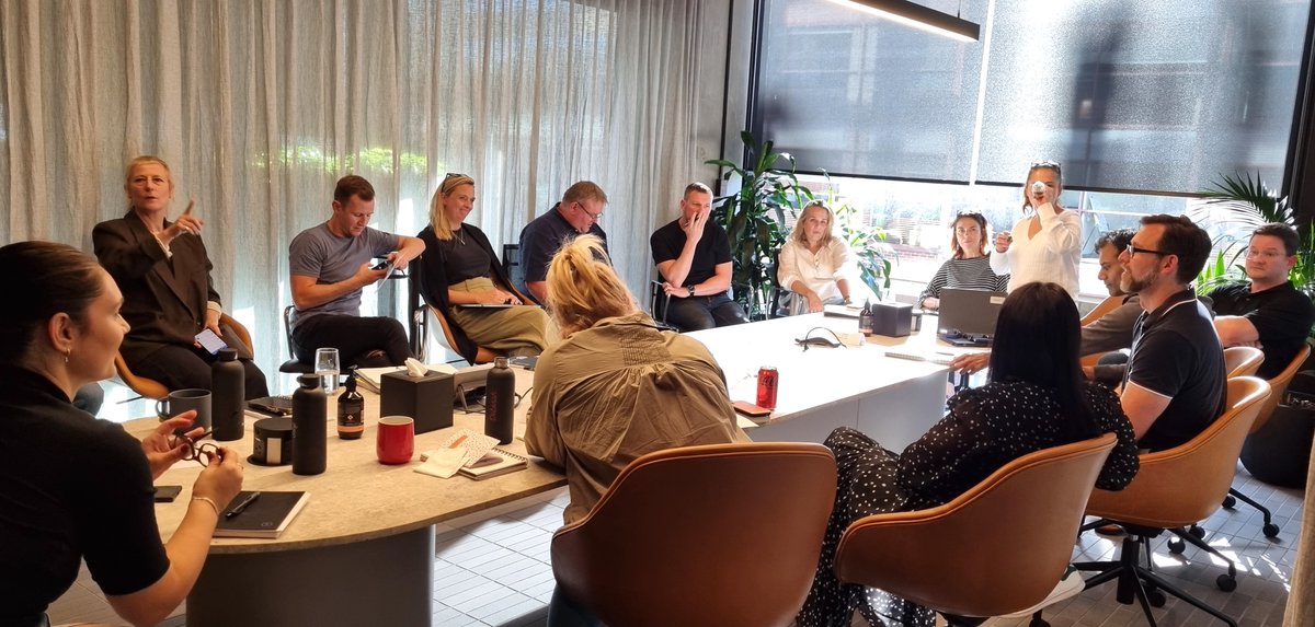 askjoehart's tweet image. ✨Recently I rounded out a year of working with some remarkable humans who&apos;ve all demonstrated a powerful commitment to their #leadershipdevelopment

💛I want to congratulate all, &amp;amp; @strandbags, for investing in the evolution, growth &amp;amp; #proflearning of their #leaders

#selfgrowth