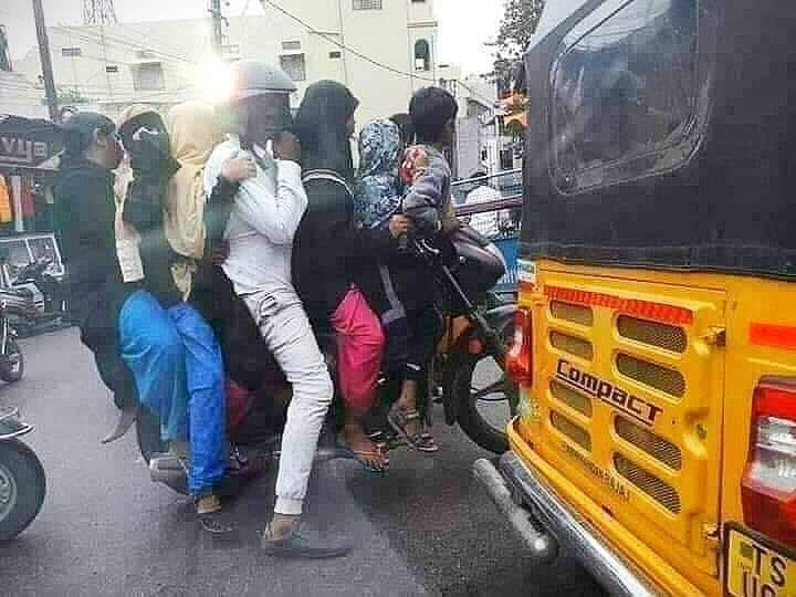 DohareCa's tweet photo. जब एक बांग्लादेशी मुस्लिम भारत पहुँचता है और अंबाला जिले में कहीं भटक जाता है, तो उसके पास न पैसे होते हैं और ना ही वो किसी को जनता है।
वो किसी प्रकार सबसे नज़दीकी मस्जिद में पहुँचता है और वहाँ उसे 100% शर�� मिल जाती है मुस्लिम होने के कारण ……
हर जिले में एक शाही मस्जिद होती है https://t.co/FO4XiP9x8X