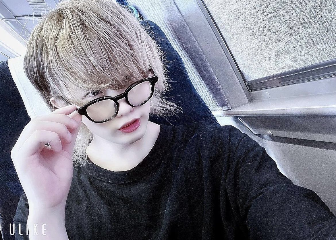 melon___paaaan's tweet photo. 絶対金髪の方が自分的に好きだけどケアめんどくさすぎてしたくないまである https://t.co/2zlXPBS0QK