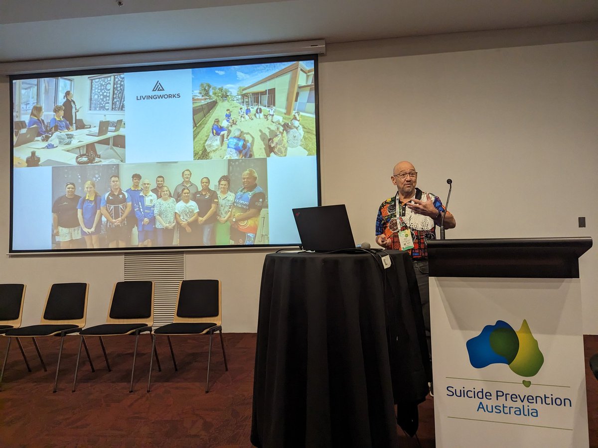 ManannanMacLi's tweet photo. I-#ASIST &amp; #safeYarn master trainer Wayne Williams presenting #NSPC23 👉suicide 1st aid training in #Cherbourg QLD, including developing teenage trainers from local high school - creating Indigenous-led suicide safer community for young people 
@LivingWorksAus @LindaBurneyMP https://t.co/IoUcrvJm7V