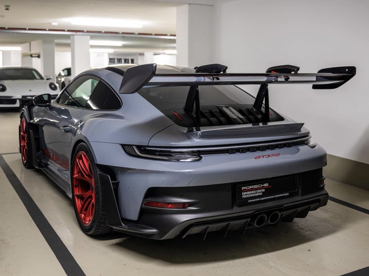 PorscheCIub's tweet photo. Arctic Grey 992 GT3 RS https://t.co/pAAZ5YMT36