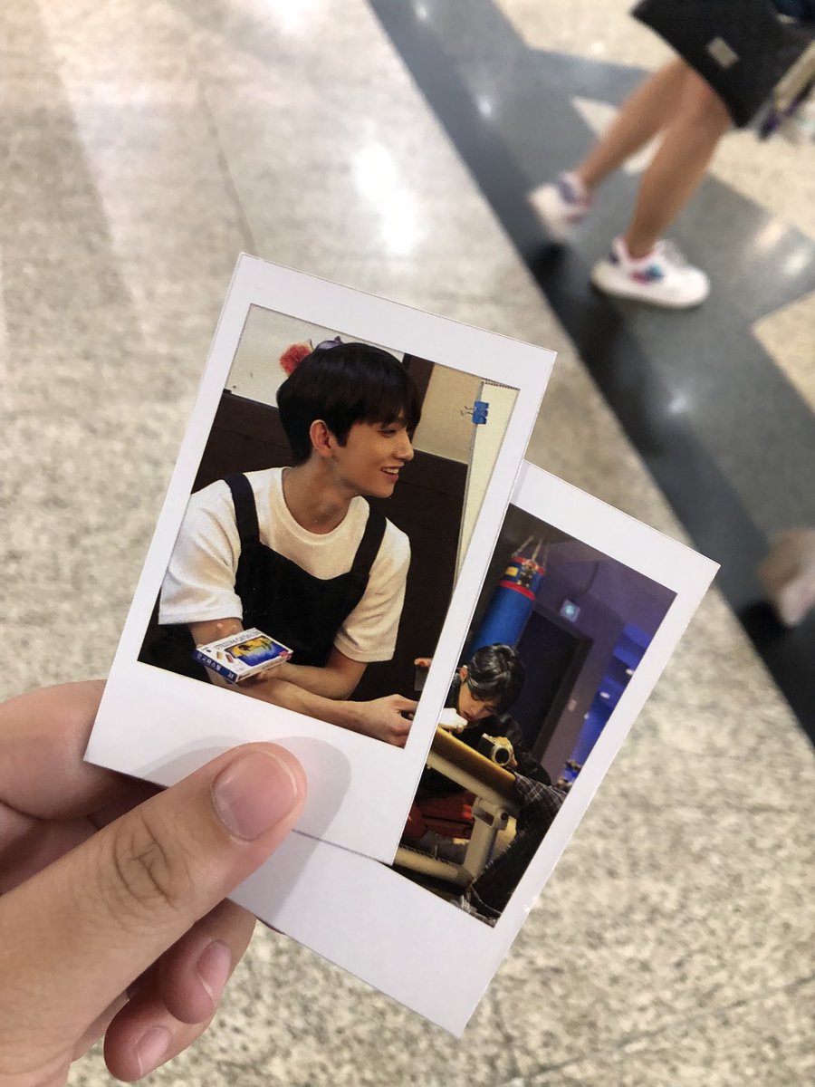 HayateOreos's tweet photo. CARATS ARE THE SWEETEST AND MOST SUPPORTIVE FANDOM EVER 
🫶🫶🫶

Thank you ulit random ate Carat 🥹🥹
#SEVENTEEN @pledis_17 #carat https://t.co/sWt82FC1IK