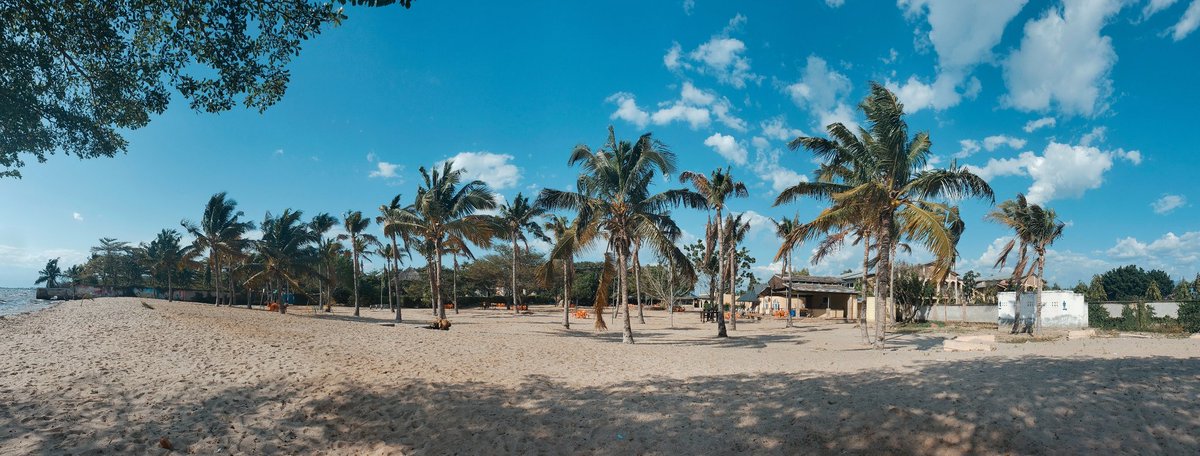 KARERA BEACH🇧🇮🌴🏖️🏖️🏝️⛱️

#kazeiBurundi
#VisitBurundi
#WelcomeandseeBurundi
📸:Finalpictures