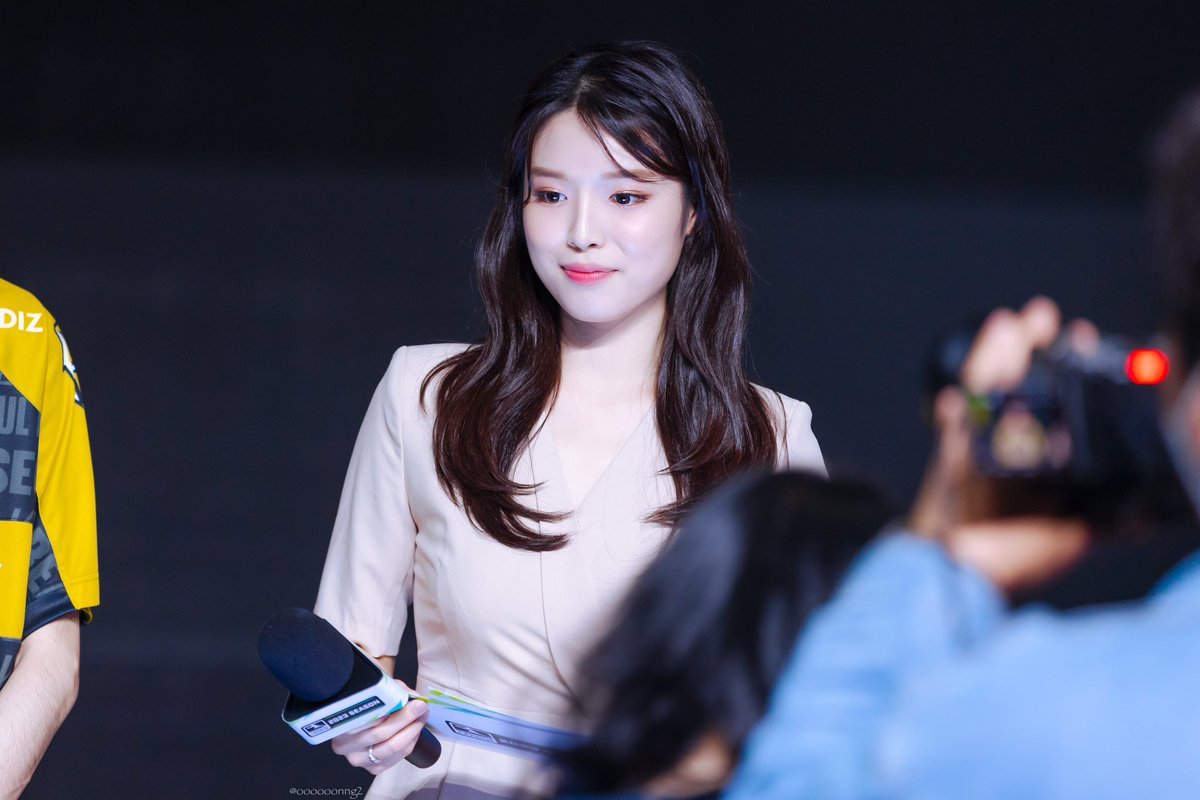 oooooonng_pic's tweet photo. 오버워치 리그 동부 스프링 스테이지 예선전 Day 1

봄이어따..

#손혜민 https://t.co/jnvpBjlFL1