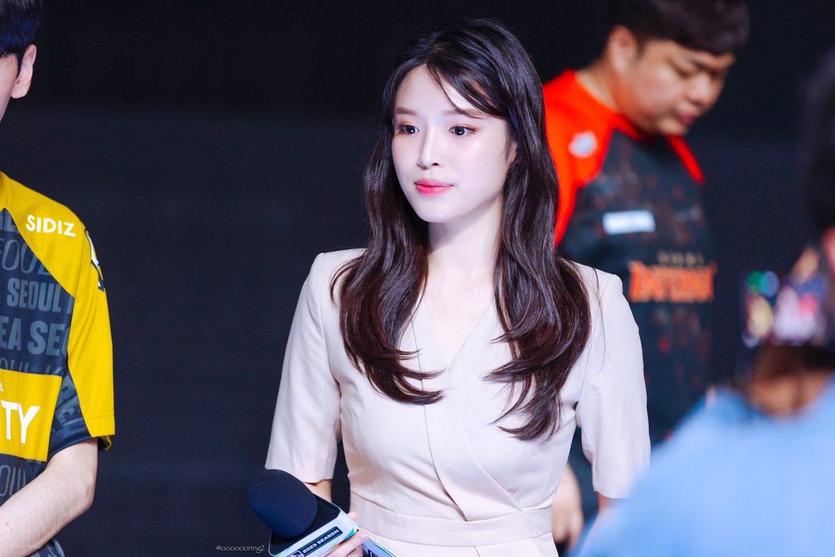 oooooonng_pic's tweet photo. 오버워치 리그 동부 스프링 스테이지 예선전 Day 1

봄이어따..

#손혜민 https://t.co/jnvpBjlFL1