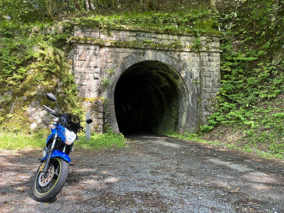 imaimaimaz's tweet photo. 天気のいい日のバイクは気持ちいい https://t.co/OKYOaUKemu
