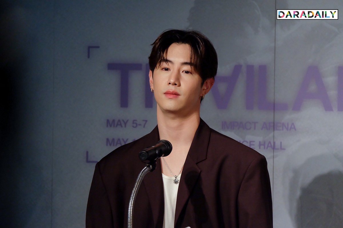 daradaily's tweet photo. ยิ่งใกล้กันยิ่งหวั่นไหววว 💕 “พี่มาร์ค” หล่อทะลุเฟรมมากกกกก 😎☺️

#มาร์คต้วน #MARKTUAN #theotherside_marktuan #daradaily #ดาราเดลี่ #ข่าวบันเทิง https://t.co/h4fgPyQMxD
