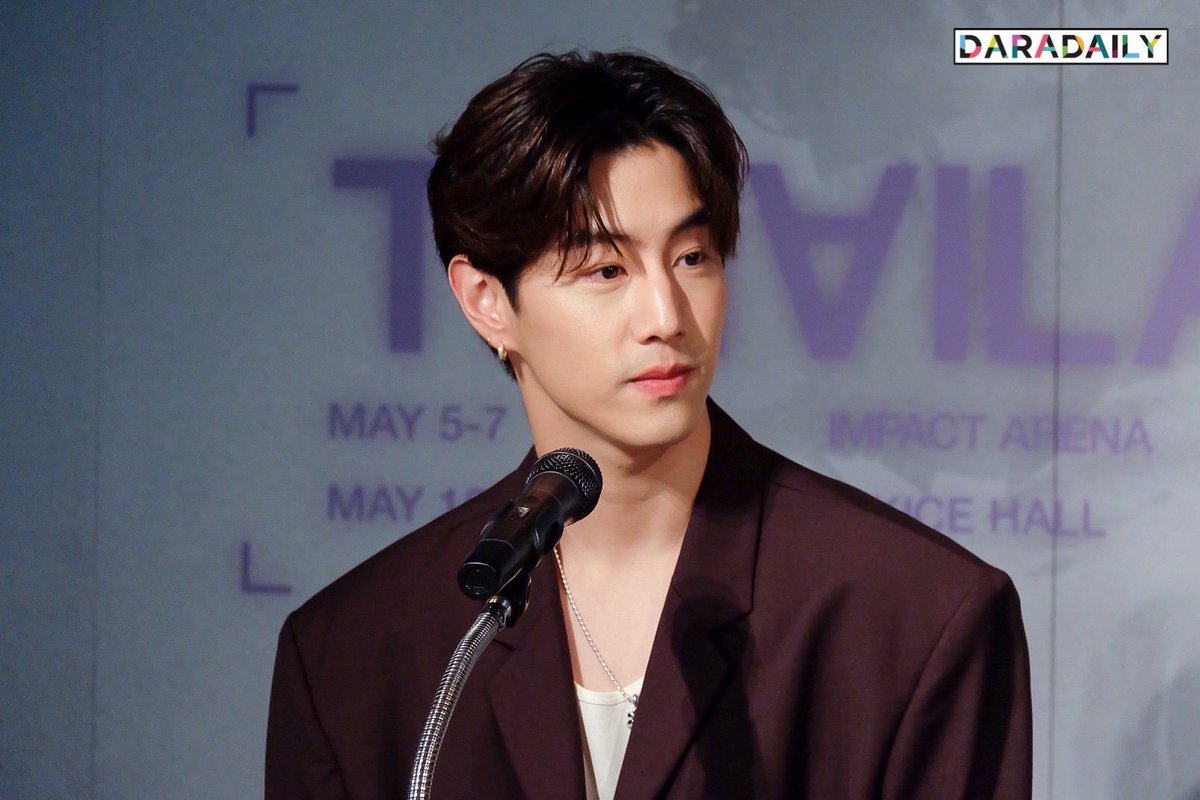 daradaily's tweet photo. ยิ่งใกล้กันยิ่งหวั่นไหววว 💕 “พี่มาร์ค” หล่อทะลุเฟรมมากกกกก 😎☺️

#มาร์คต้วน #MARKTUAN #theotherside_marktuan #daradaily #ดาราเดลี่ #ข่าวบันเทิง https://t.co/h4fgPyQMxD