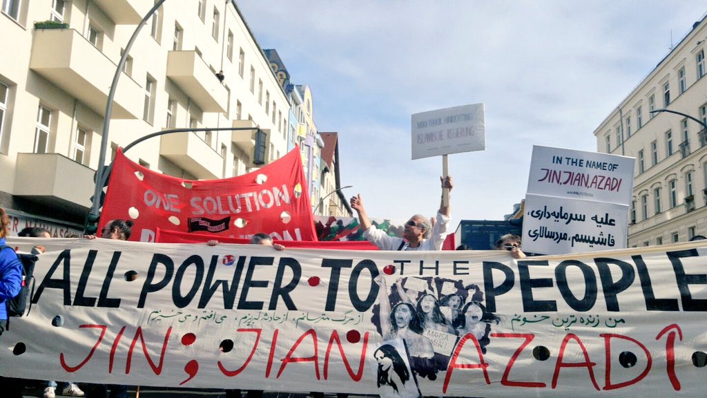 RISEUP4R0JAVA's tweet image. Our first of May: All Power to the people - Jin Jiyan Azadî!
#01May2023