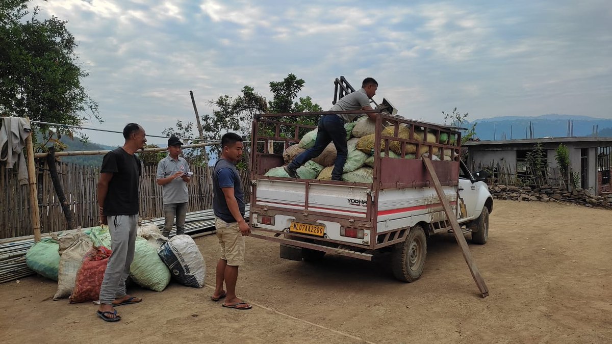 neramac's tweet photo. (1/2) Around 300 farmers in newly formed FPCs of NERAMAC in Phek, Dhansiripar and Meluri Blocks of Nagaland are taking up trial cultivation of Turmeric with 100% buy back from tEA, the CBBO. https://t.co/jPVIjR4qtv