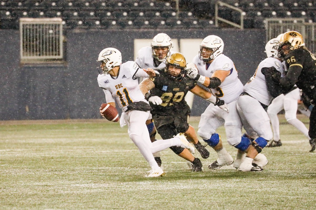 Football Manitoba (@fbmanitoba) on Twitter photo Congratulations to local products <a href="/daytonblack15/">Dayton Black</a>, Charlie Ringland and Collin Kornelson on their selection in the CFL Draft!
Dayton’s sixth-overall selection by Hamilton is the highest pick for a Manitoba-based athlete since Nic Demski in 2015! Congratulations to local products <a href="/daytonblack15/">Dayton Black</a>, Charlie Ringland and Collin Kornelson on their selection in the CFL Draft!
Dayton’s sixth-overall selection by Hamilton is the highest pick for a Manitoba-based athlete since Nic Demski in 2015!