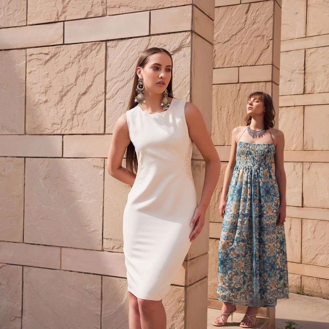 Presenting the ultimate designer collabor of the season 💫
SIDDARTHA TYTLER X FABALLEY
is now live! 
Shop the collection at faballey.com 😍
.
.
#SiddarthaTytlerXFaballey #Faballey #AlleyGals #FabFitsAll #DesignerCollection #DesignerWear
#NewLaunch #SummerVibes