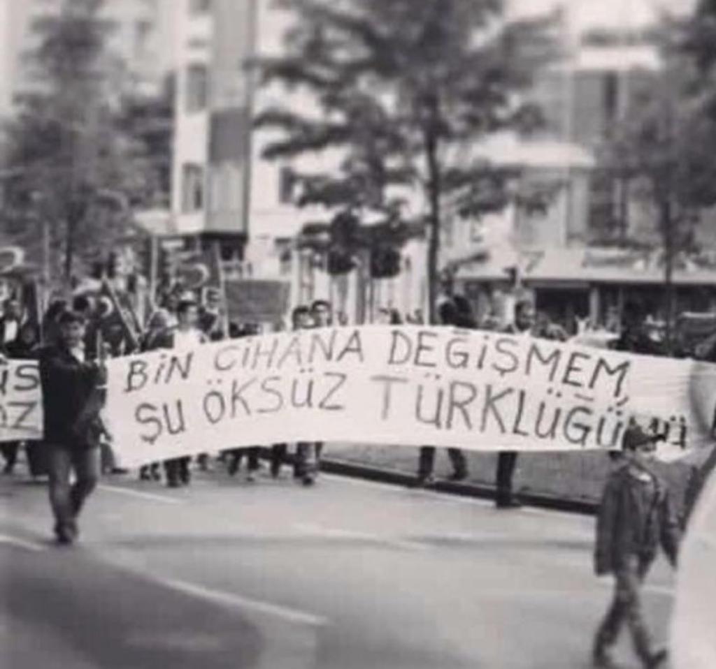 Altintas975's tweet photo. Taş kırılır, tunç erir lakin Türklük ebedidir...

#3MayısTürkçülerGünü https://t.co/SVOiRWnYEr