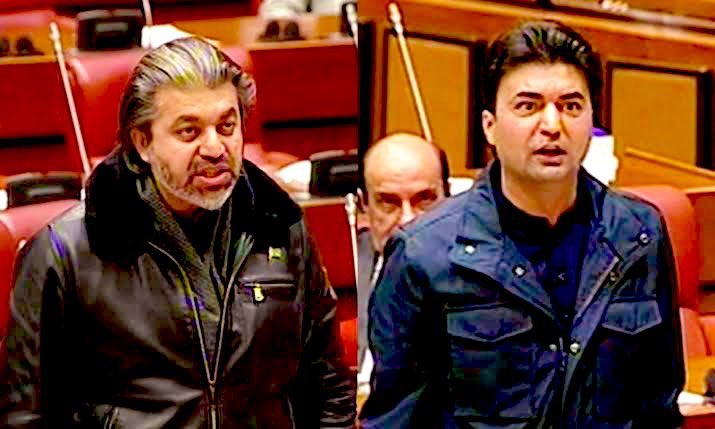 Ali_MuhammadPTI's tweet photo. سب کان کھول کر سن لیں !!!
NO COMPROMISE ON 

@MuradSaeedPTI
 آپ اس ملک کے نوجوانوں کی اُمید ہیں آپ پاکستان سے محبت کرتے ہو اور عاشق رسول ﷺ ہو !
آپ کو قریب سے دیکھا اور جانا ساری جدوجہد اکھٹے کی ہے ساتھ ��لے ہیں ساتھ ہی بیٹھتے تھے اسمبلی میں بھی۔ 
کوئی بھائی نہیں میرا  لیکن کوئ بھائ ہوتا تو آپ جیسا ہوتا اور آپ کو اپنا چھوٹا بھائ ہی سمجھاہوں۔ 
مراد سعید آپ اکیلے نہیں !!!

”یوازے نہ ئے رورہ خہ کلک در سرہ ولاڑ یم   رور یئے رور !!! “
Pakistan  🇵🇰 Zindabad 
#StandwithMuradSaeed