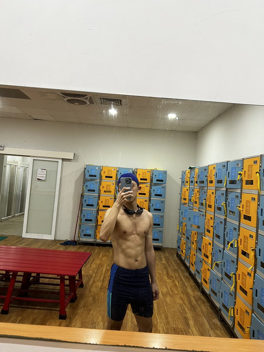 Patrick_lockers's tweet photo. 🏊🏊🏊 https://t.co/MGGV5hoKtA
