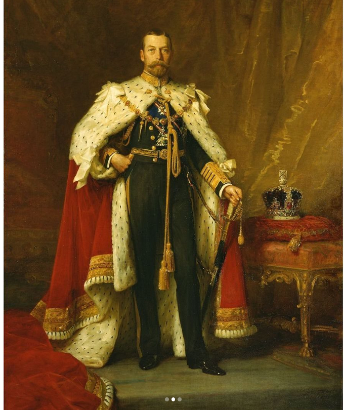 RobinLynnKing2's tweet photo. #EverythingRoyal #KingCharlesIIICoronation
a State Portrait of King George V, by Luke Fildes, painted shortly after his Coronation in 1911.The Blue Drawing Room originally served as the ballroom of the Palace, before the addition of the present Ballroom in 1855. https://t.co/WJgNGyd4Hr
