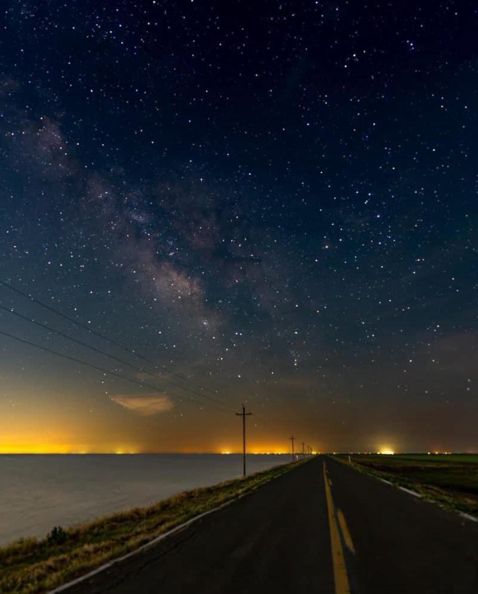<a href="/TulareLake/">TulareLake</a> milky way over tulare lake