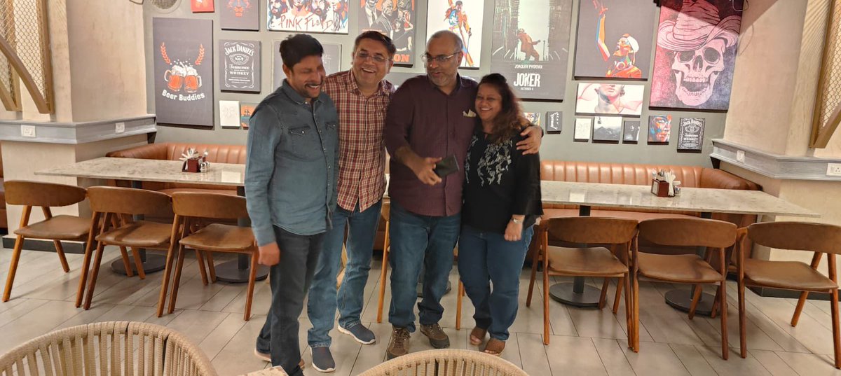amit6060's tweet image. Cheers to good friends and great times! Enjoying the amazing ambiance at Stone Street lounge in BTM with some of my closest companions who always bring so much value to my network. Here's to making more memories together!

 #networking #friends #loungevibes #goodtimes #bhive
