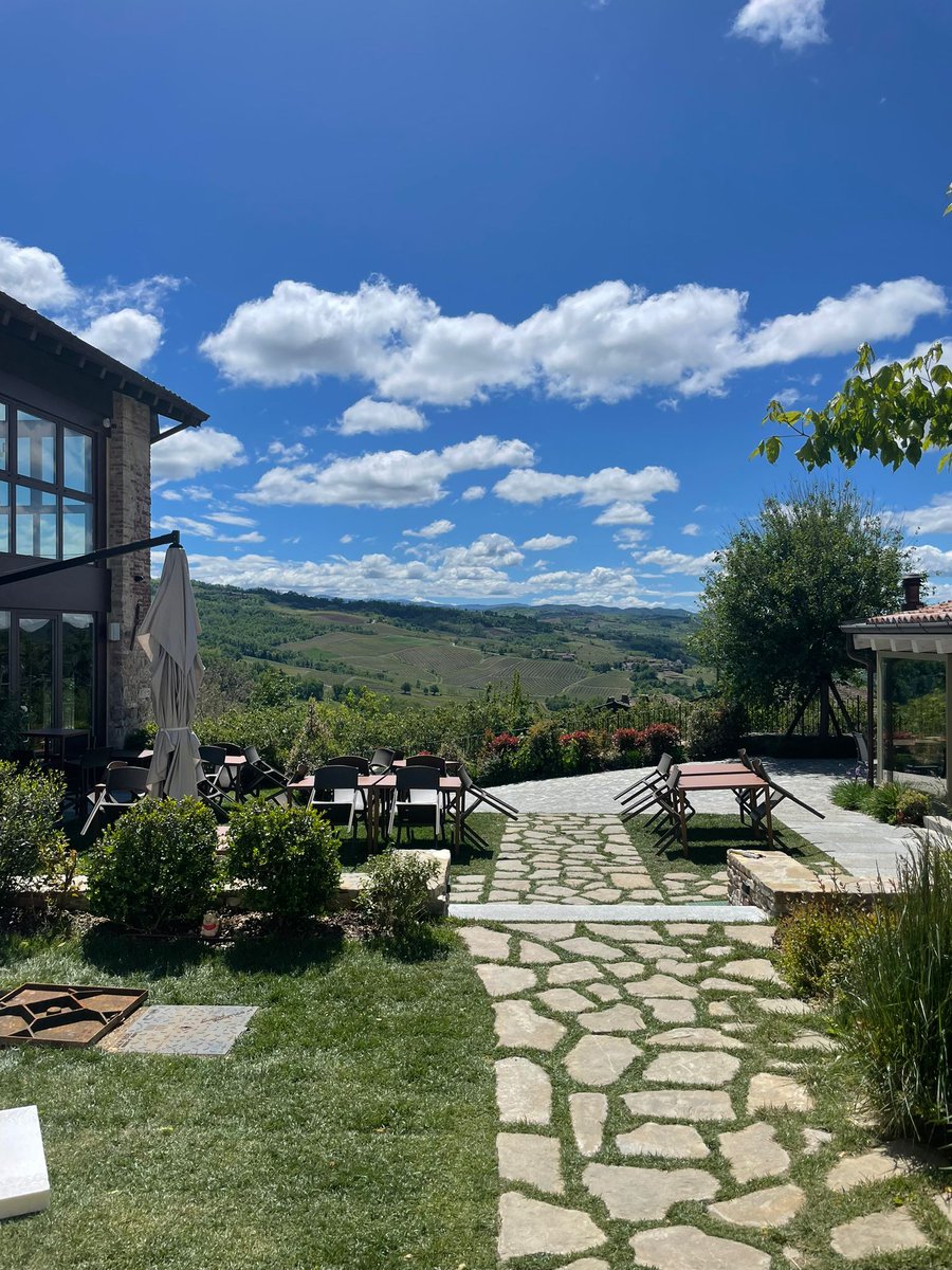 comofimaa's tweet photo. Presenti al Consiglio regionale Fimaa Lombardia, ospitati a Golferenzo, a Pavia tra le bellissime colline dell’Oltrepó #fimaacomo #fimaalombardia https://t.co/Qj4cmdcdeN