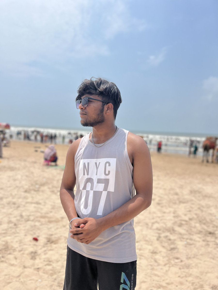 _comrade_bhanu's tweet photo. All i need is some
Dose of vitamin sea⚓️🌊 https://t.co/hQFQ1luV8E